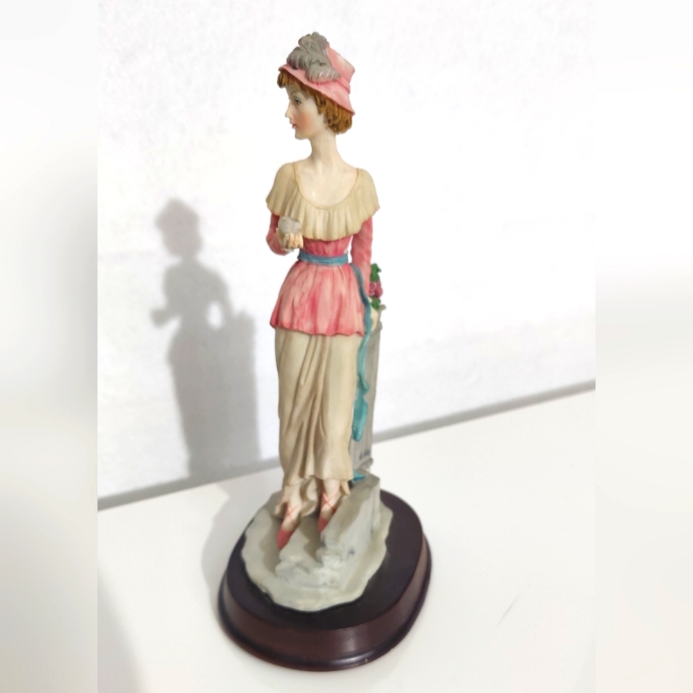 Victorian Lady Figurine Resin Sculpture Standing on Steps Peach & Pink Dress‎